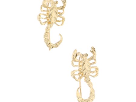 Aretes calados motivo alacrán en oro amarillo 14 kilates. Discount